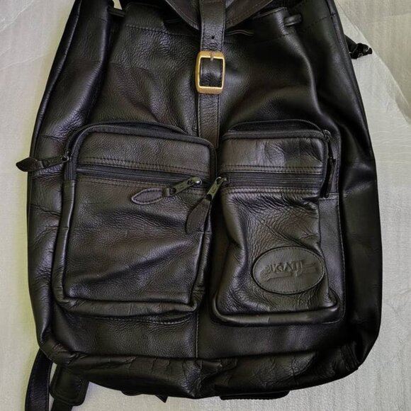 Bugati Backpack - Picture 1 of 3